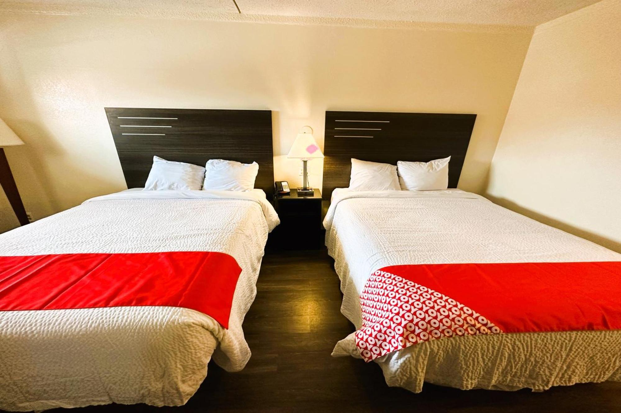 Oyo Hotel San Antonio Lackland Afb Seaworld Hwy 90 W Екстер'єр фото