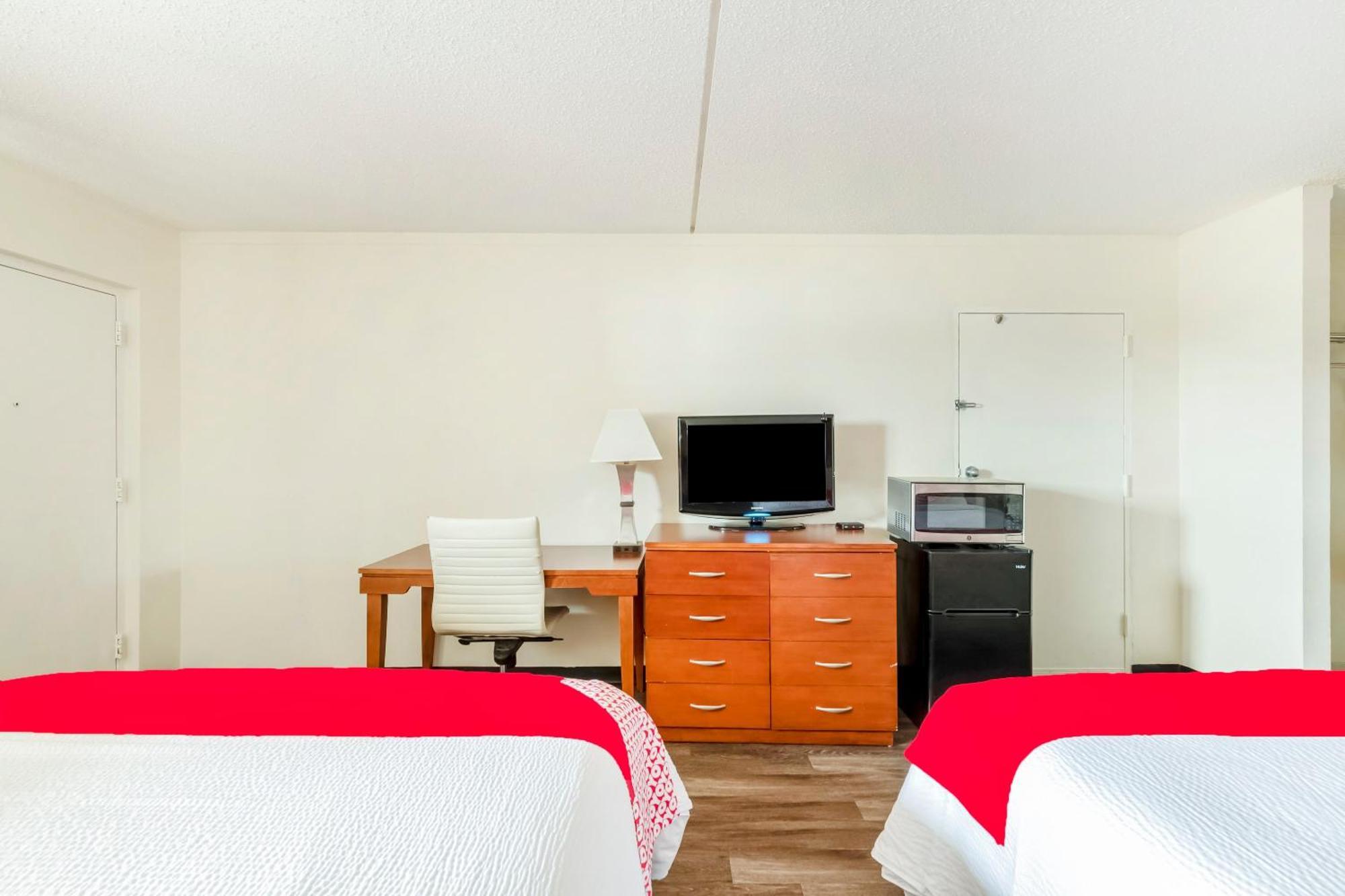 Oyo Hotel San Antonio Lackland Afb Seaworld Hwy 90 W Екстер'єр фото