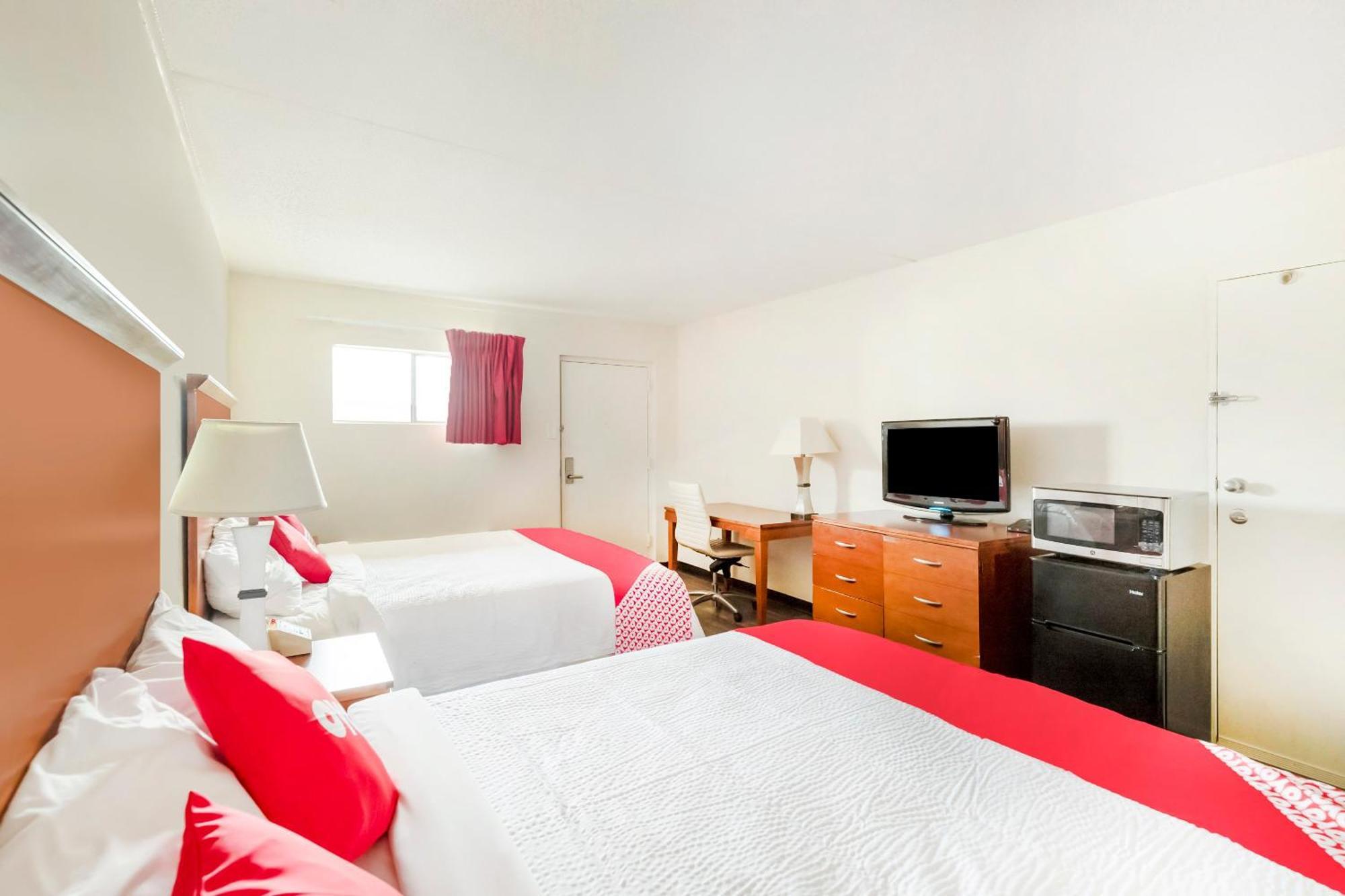 Oyo Hotel San Antonio Lackland Afb Seaworld Hwy 90 W Екстер'єр фото