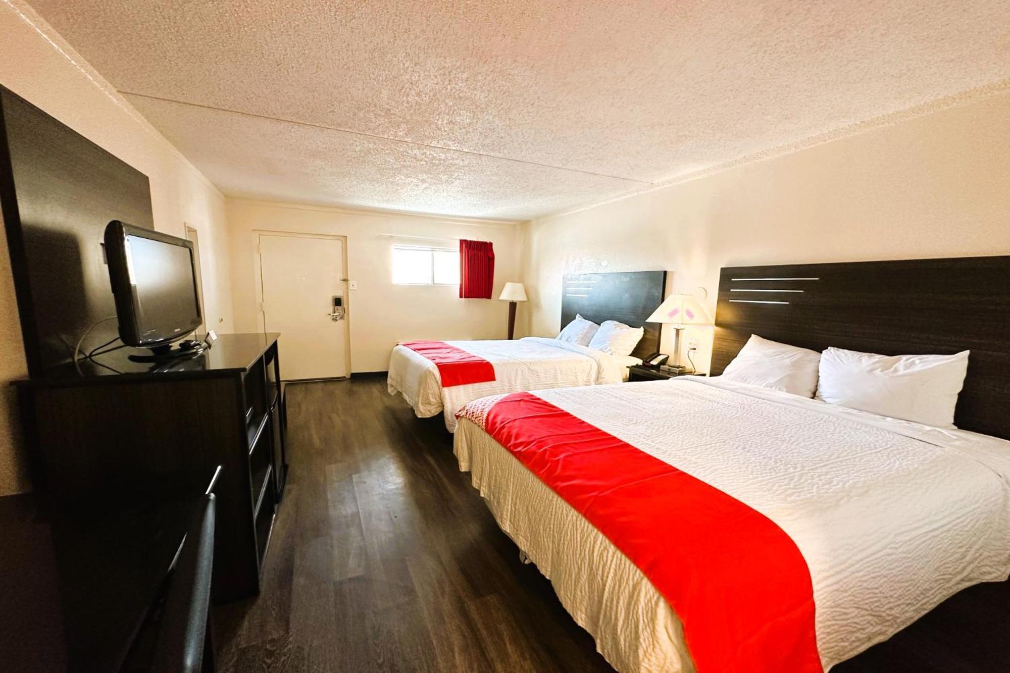 Oyo Hotel San Antonio Lackland Afb Seaworld Hwy 90 W Екстер'єр фото