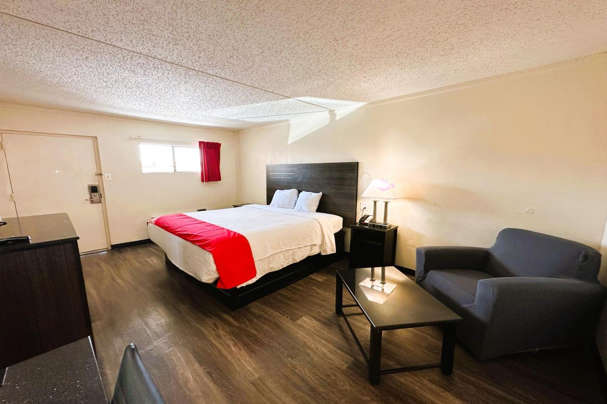 Oyo Hotel San Antonio Lackland Afb Seaworld Hwy 90 W Екстер'єр фото