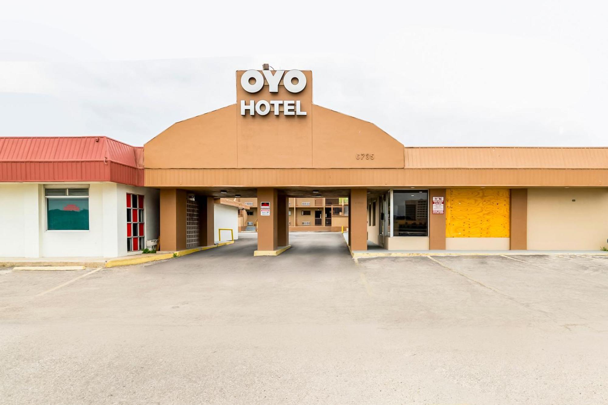 Oyo Hotel San Antonio Lackland Afb Seaworld Hwy 90 W Екстер'єр фото